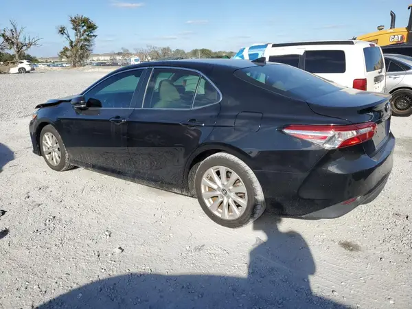 4T1B11HK2KU753652 2019 TOYOTA CAMRY - Image 2