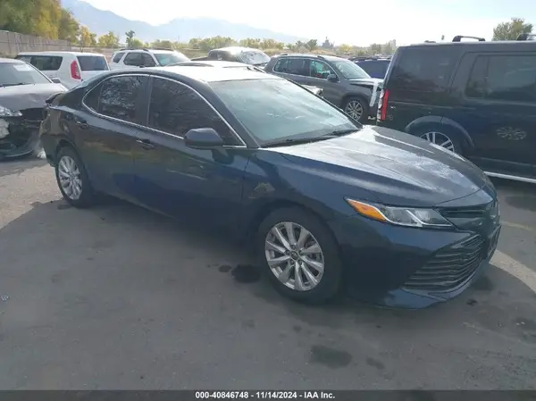 4T1B11HK2KU760181 2019 TOYOTA CAMRY - Image 1