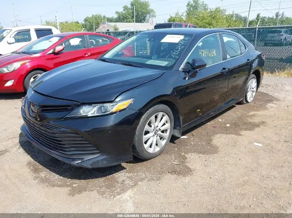 4T1B11HK2KU760844 2019 TOYOTA CAMRY - Image 2