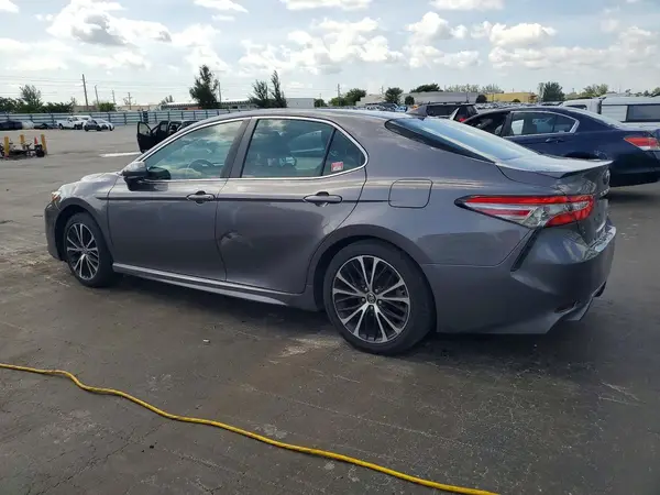 4T1B11HK2KU764117 2019 TOYOTA CAMRY - Image 2