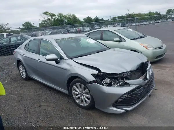 4T1B11HK2KU765882 2019 TOYOTA CAMRY - Image 1