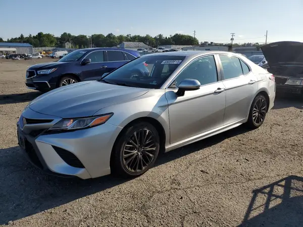 4T1B11HK2KU768474 2019 TOYOTA CAMRY - Image 1