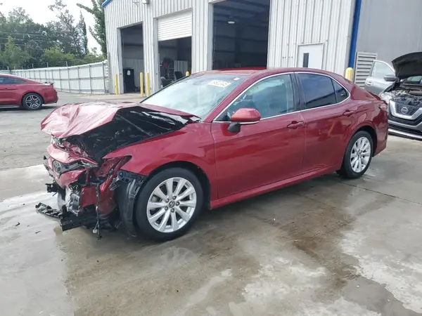 4T1B11HK2KU768796 2019 TOYOTA CAMRY - Image 1