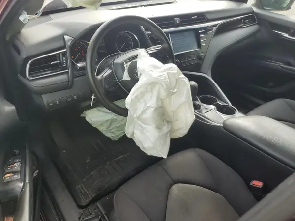 4T1B11HK2KU768796 2019 TOYOTA CAMRY - Image 8