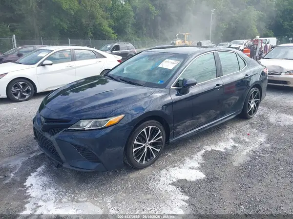 4T1B11HK2KU770077 2019 TOYOTA CAMRY - Image 2