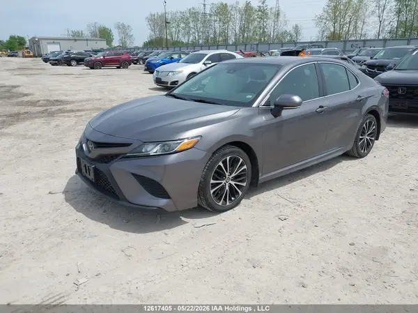 4T1B11HK2KU770743 2019 TOYOTA CAMRY - Image 2