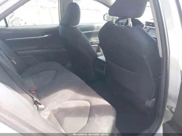 4T1B11HK2KU771648 2019 TOYOTA CAMRY - Image 8