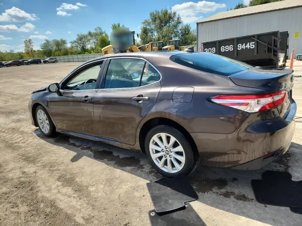 4T1B11HK2KU772699 2019 TOYOTA CAMRY - Image 2
