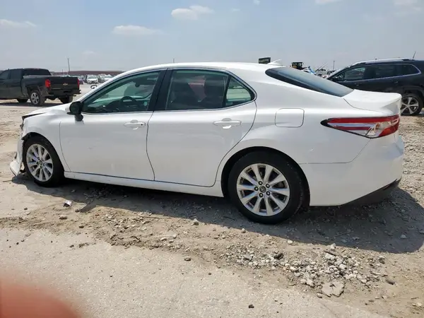 4T1B11HK2KU777529 2019 TOYOTA CAMRY - Image 2