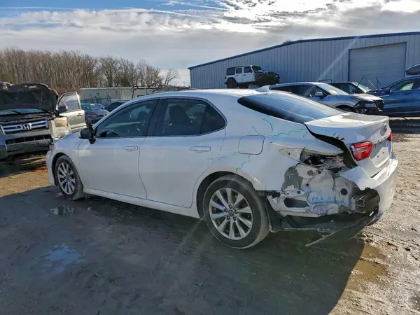 4T1B11HK2KU784707 2019 TOYOTA CAMRY - Image 2