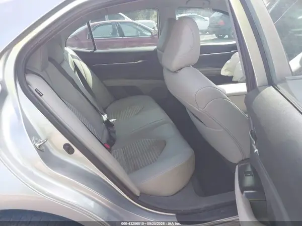 4T1B11HK2KU785419 2019 TOYOTA CAMRY - Image 8