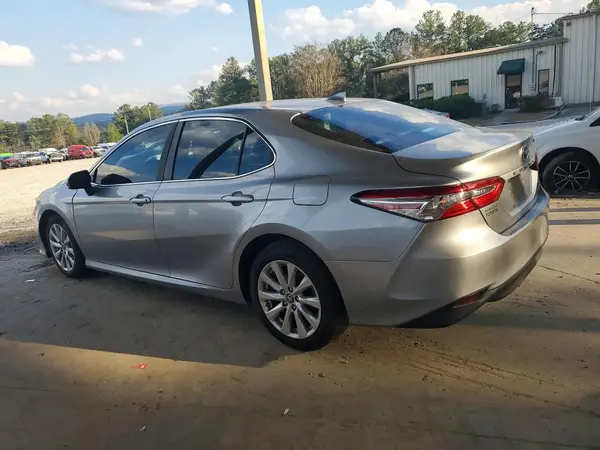 4T1B11HK2KU785999 2019 TOYOTA CAMRY - Image 2