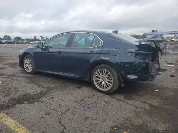 4T1B11HK2KU786635 2019 TOYOTA CAMRY - Image 2