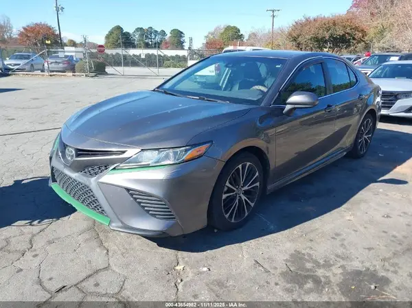 4T1B11HK2KU788174 2019 TOYOTA CAMRY - Image 2