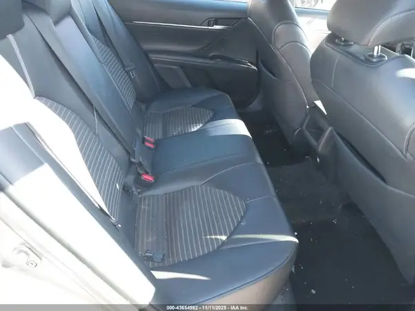 4T1B11HK2KU788174 2019 TOYOTA CAMRY - Image 8
