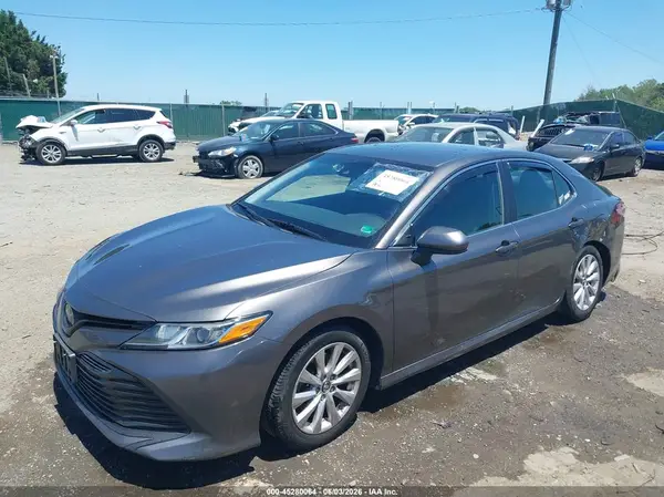 4T1B11HK2KU789874 2019 TOYOTA CAMRY - Image 2