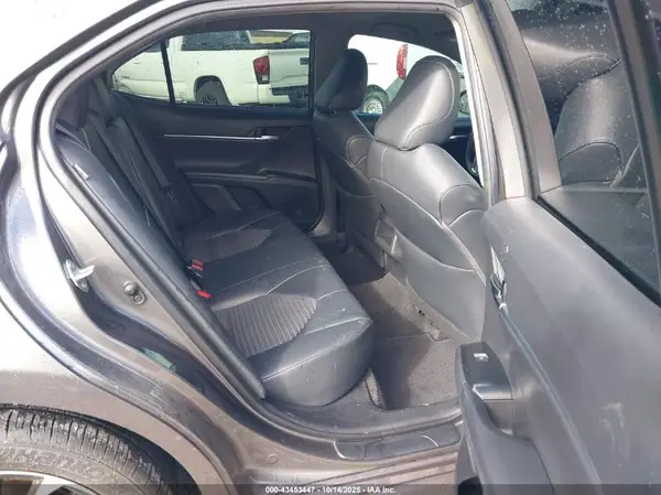 4T1B11HK2KU789938 2019 TOYOTA CAMRY - Image 8