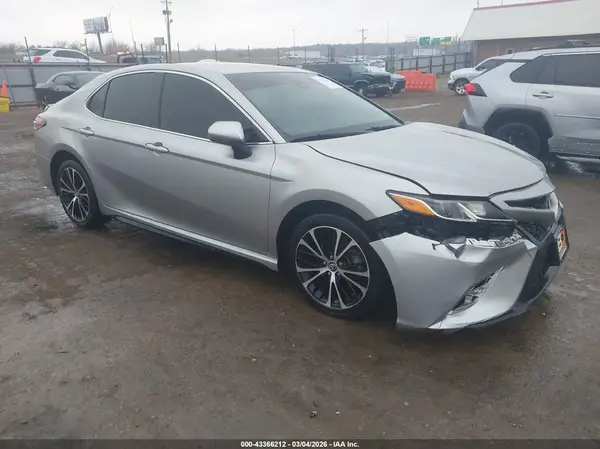 4T1B11HK2KU790202 2019 TOYOTA CAMRY - Image 1