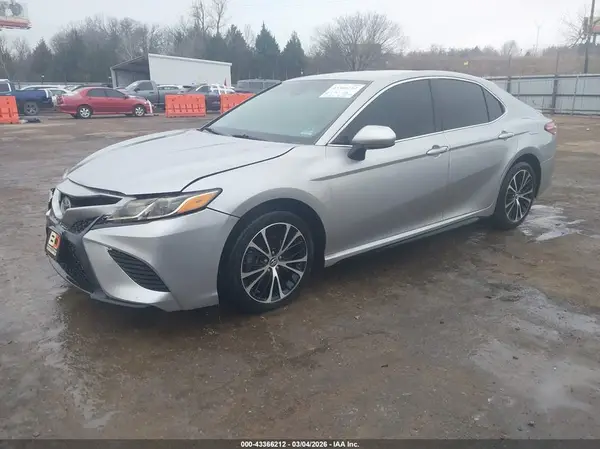 4T1B11HK2KU790202 2019 TOYOTA CAMRY - Image 2