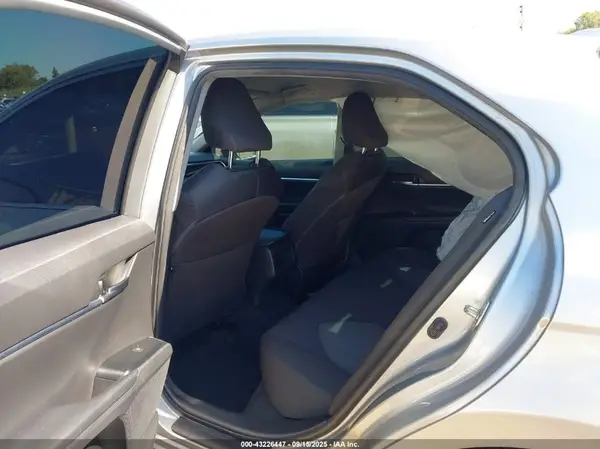 4T1B11HK2KU790491 2019 TOYOTA CAMRY - Image 8