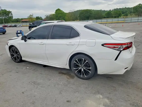 4T1B11HK2KU790653 2019 TOYOTA CAMRY - Image 2