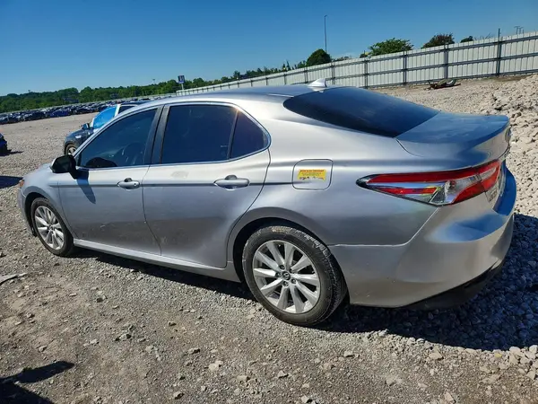 4T1B11HK2KU790829 2019 TOYOTA CAMRY - Image 2