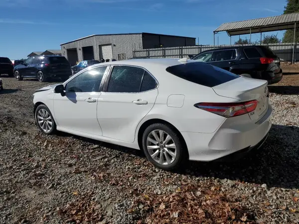 4T1B11HK2KU791639 2019 TOYOTA CAMRY - Image 2