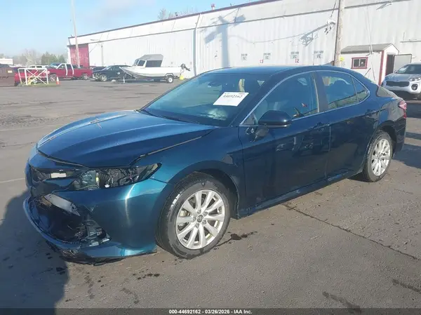 4T1B11HK2KU794654 2019 TOYOTA CAMRY - Image 2