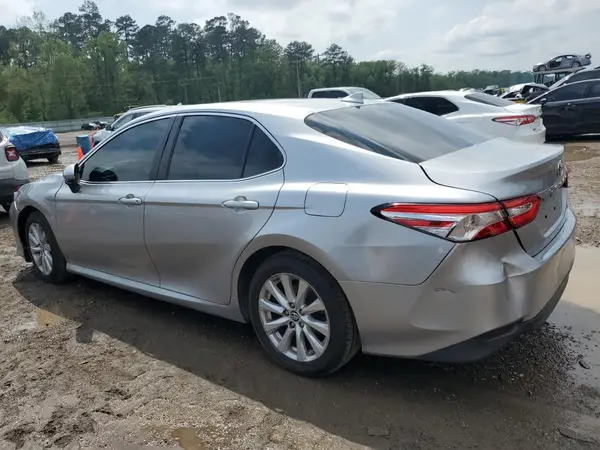 4T1B11HK2KU796209 2019 TOYOTA CAMRY - Image 2