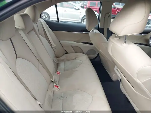 4T1B11HK2KU797733 2019 TOYOTA CAMRY - Image 8