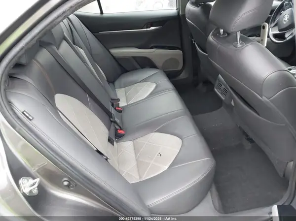 4T1B11HK2KU797781 2019 TOYOTA CAMRY - Image 8