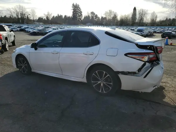 4T1B11HK2KU798249 2019 TOYOTA CAMRY - Image 2