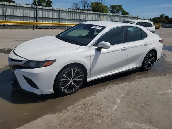 4T1B11HK2KU801764 2019 TOYOTA CAMRY - Image 1