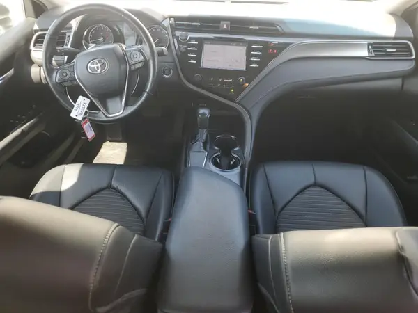 4T1B11HK2KU801764 2019 TOYOTA CAMRY - Image 8