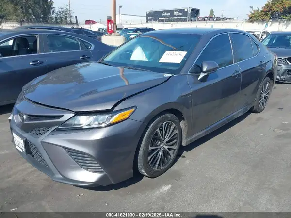 4T1B11HK2KU802591 2019 TOYOTA CAMRY - Image 2