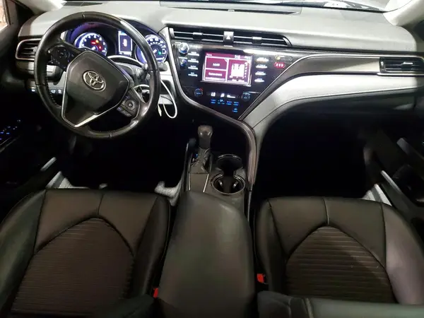 4T1B11HK2KU807337 2019 TOYOTA CAMRY - Image 8