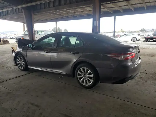 4T1B11HK2KU808469 2019 TOYOTA CAMRY - Image 2
