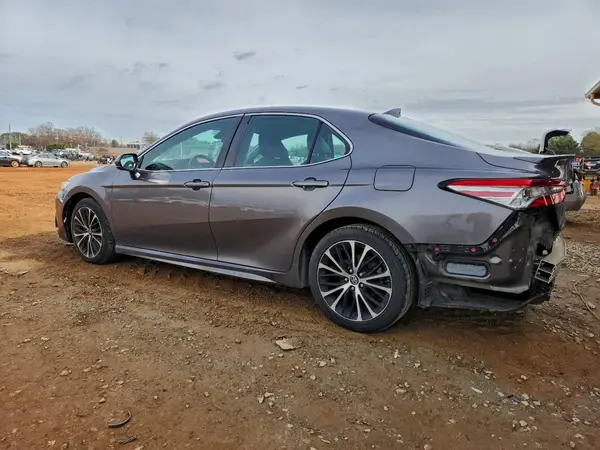 4T1B11HK2KU808844 2019 TOYOTA CAMRY - Image 2