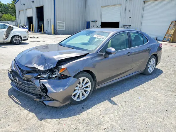 4T1B11HK2KU809542 2019 TOYOTA CAMRY - Image 1