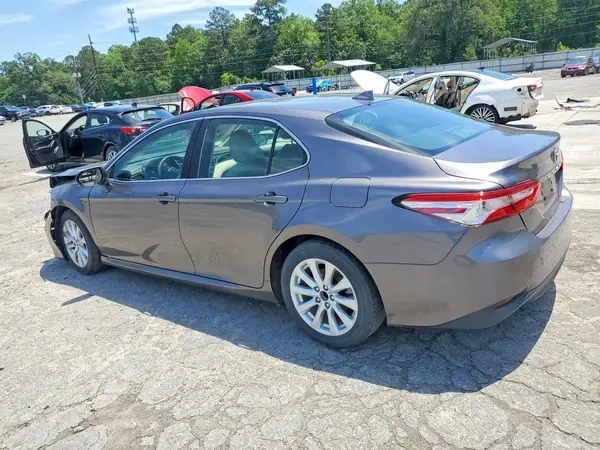 4T1B11HK2KU809542 2019 TOYOTA CAMRY - Image 2