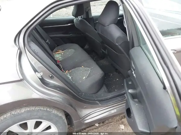 4T1B11HK2KU809671 2019 TOYOTA CAMRY - Image 8