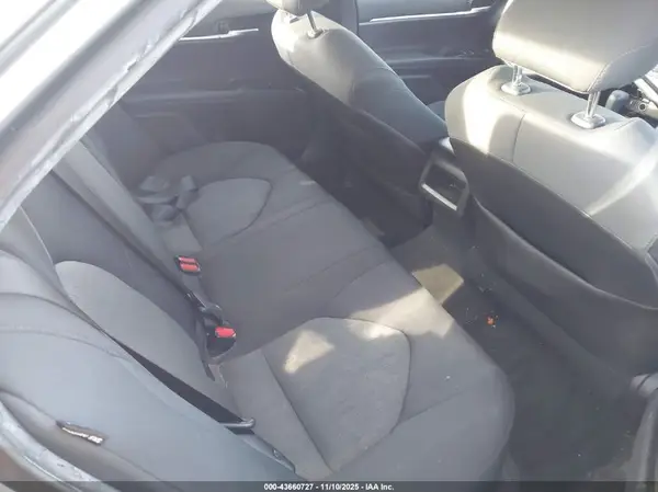 4T1B11HK2KU810061 2019 TOYOTA CAMRY - Image 8