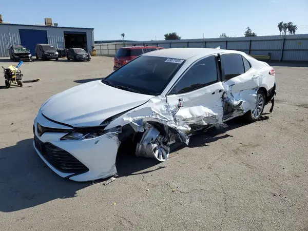 4T1B11HK2KU813090 2019 TOYOTA CAMRY - Image 1