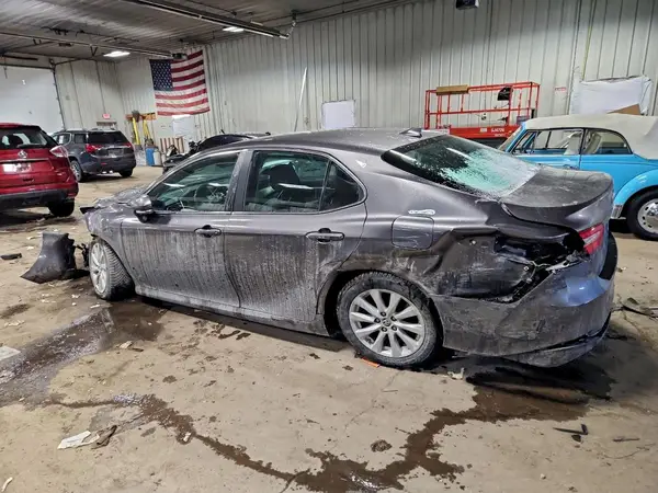 4T1B11HK2KU817253 2019 TOYOTA CAMRY - Image 2