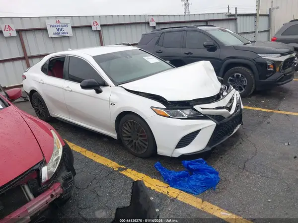 4T1B11HK2KU817494 2019 TOYOTA CAMRY - Image 1