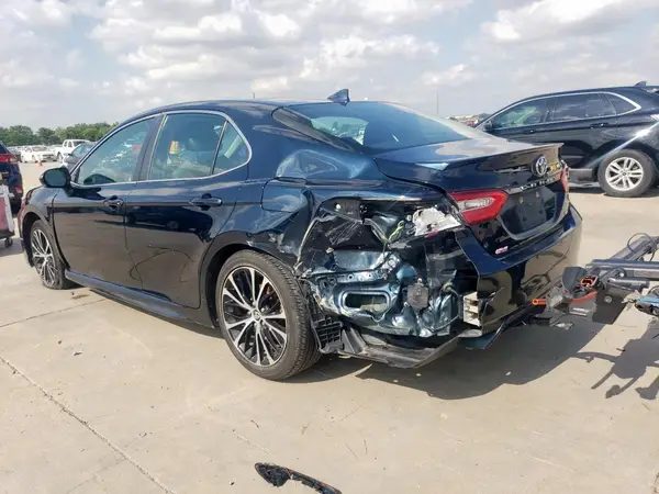 4T1B11HK2KU817852 2019 TOYOTA CAMRY - Image 2
