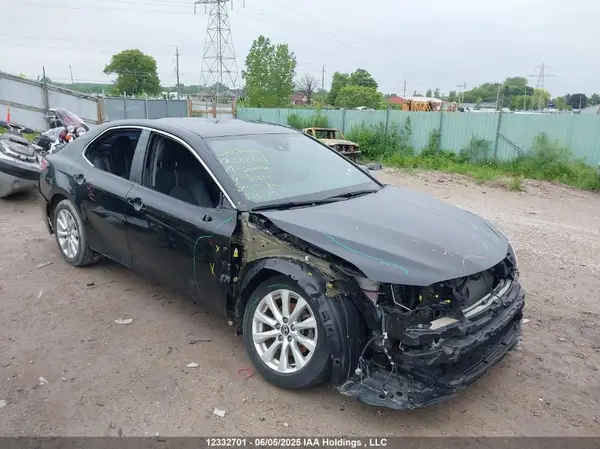 4T1B11HK2KU818015 2019 TOYOTA CAMRY - Image 1
