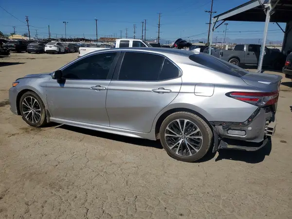 4T1B11HK2KU818211 2019 TOYOTA CAMRY - Image 2