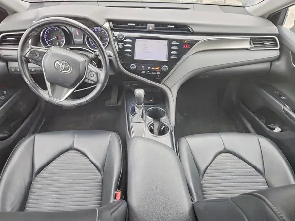 4T1B11HK2KU821061 2019 TOYOTA CAMRY - Image 8