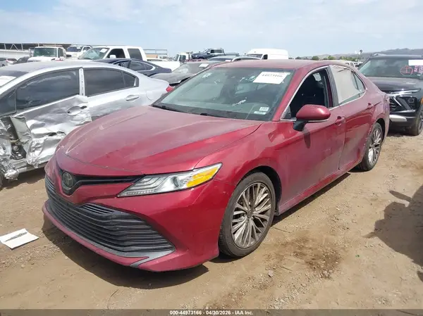 4T1B11HK2KU822646 2019 TOYOTA CAMRY - Image 2